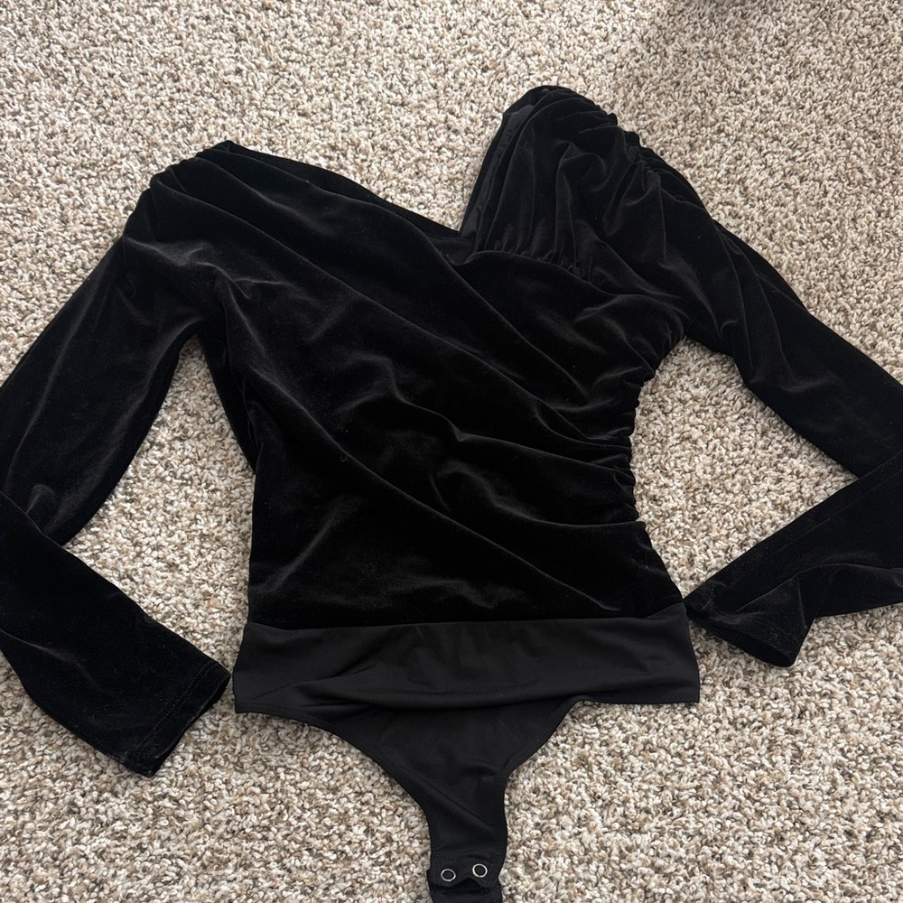 Express Black Velvet off the shoulder  Bodysuit